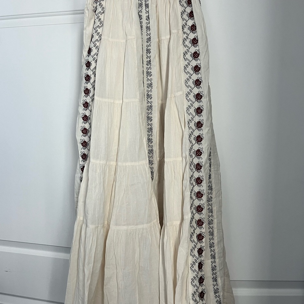 Zara Cream Maxi Tiered Skirt for Resort Wear